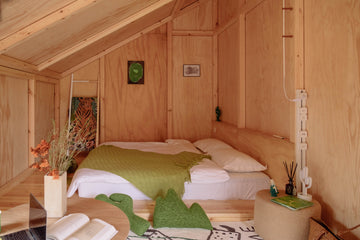Small Space, Big Impact: Modern Minimalist Interiors for Log Cabins