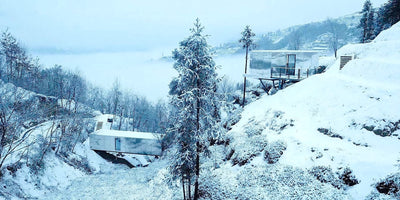 In China, a Nordic-Style Hotel Is an Archipelago of Cabins and Refuges Reflecting the Nearby Nature